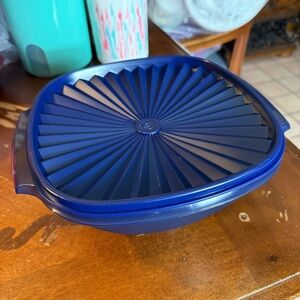 Tupperware Servalier Bowl 3 quart